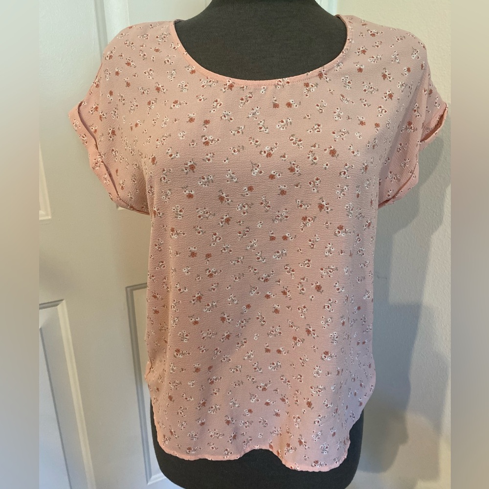 Women's Pink Floral Short Sleeve Blouse Size M